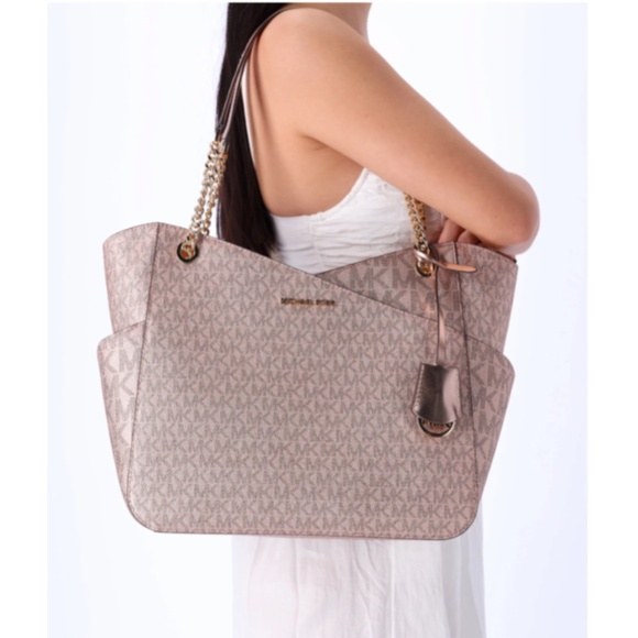 Michael Kors Women’s Jet Set Travel Large Chain Shoulder Tote - Picture 5 of 10